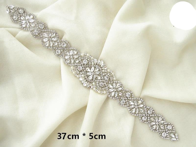 9392.000  Apliques - Cintos Artesanais em Strass